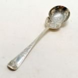 Silver hand engraved berry spoon - 21cm & 71g