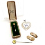 9ct gold antique tie pin (0.8g) set with a diamond in original fitted box t/w yellow enamel stick