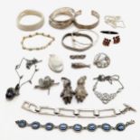 Qty of silver jewellery inc Kit Heath, bangles, ostrich brooch, opal bracelet, locket, garnet