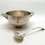 Elkington large plated serving bowl with 2 handles (26cm diameter) t/w large matching ladle (31cm