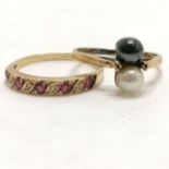 9ct hallmarked gold ruby / diamond ring (size L) t/w 10ct marked gold black and white pearl set ring