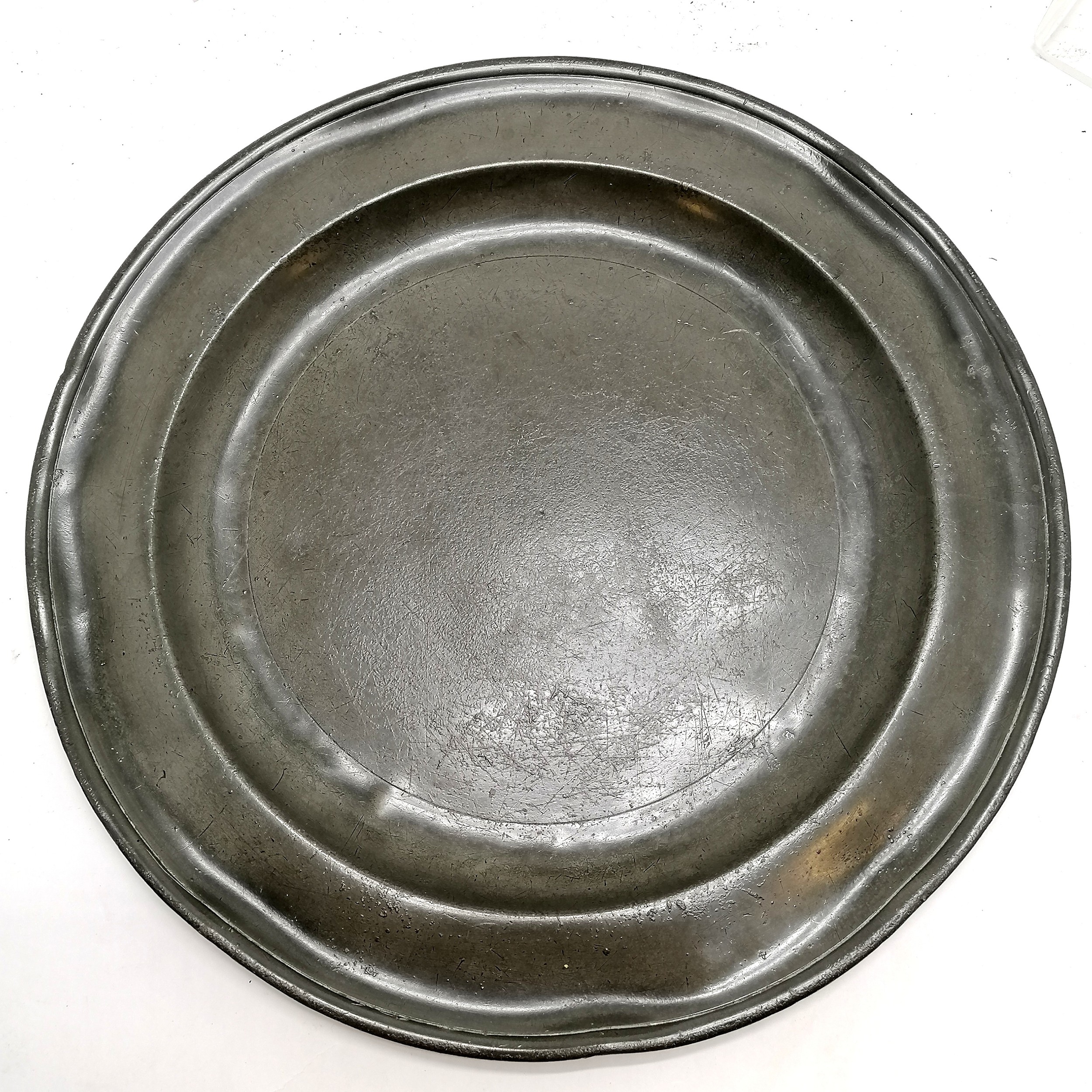 10 x antique pewter plates / chargers inc labelled on reverse as William Clarke (W Cooke), Samuel - Image 2 of 10