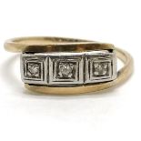 18ct gold & platinum ring with a squared panel set with 3 diamonds - size M½ & 2.1g total weight