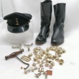 RCS (Royal Corps of Signals) officers peaked cap (size 7), black boots with stirrups (28cm sole),