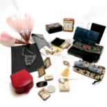 Qty of oddments inc oriental bag, vintage beaded collar, glove clip on card, oriental box etc - SOLD