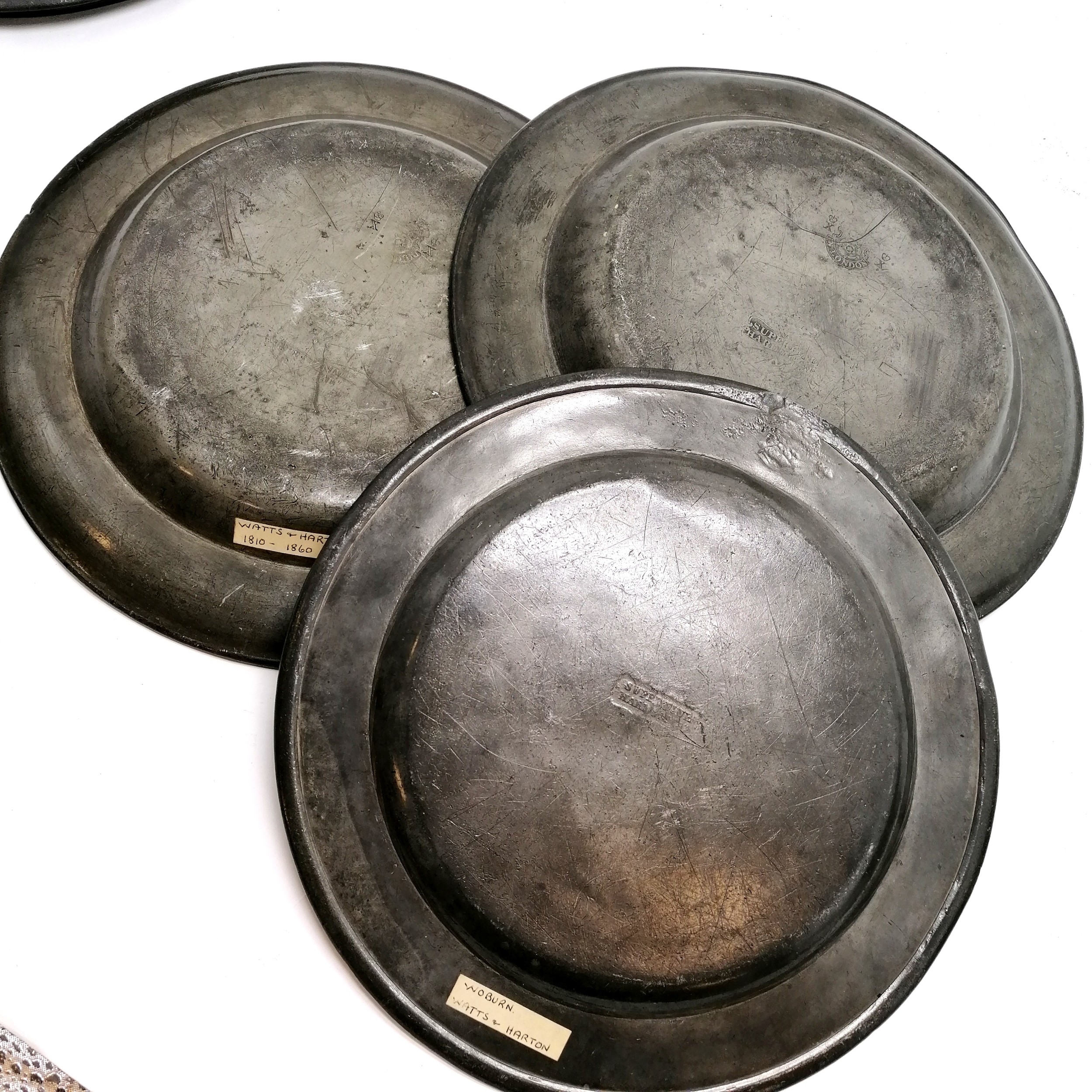 10 x antique pewter plates / chargers inc labelled on reverse as William Clarke (W Cooke), Samuel - Image 4 of 10