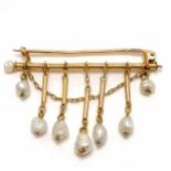 18ct marked gold antique bar brooch with freshwater pearl drops - 3.5cm long & 2.3g total weight ~