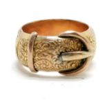 1901 Chester hallmarked gold belt buckle ring by Edward Vaughton - size N & 3.5g & has some dents to