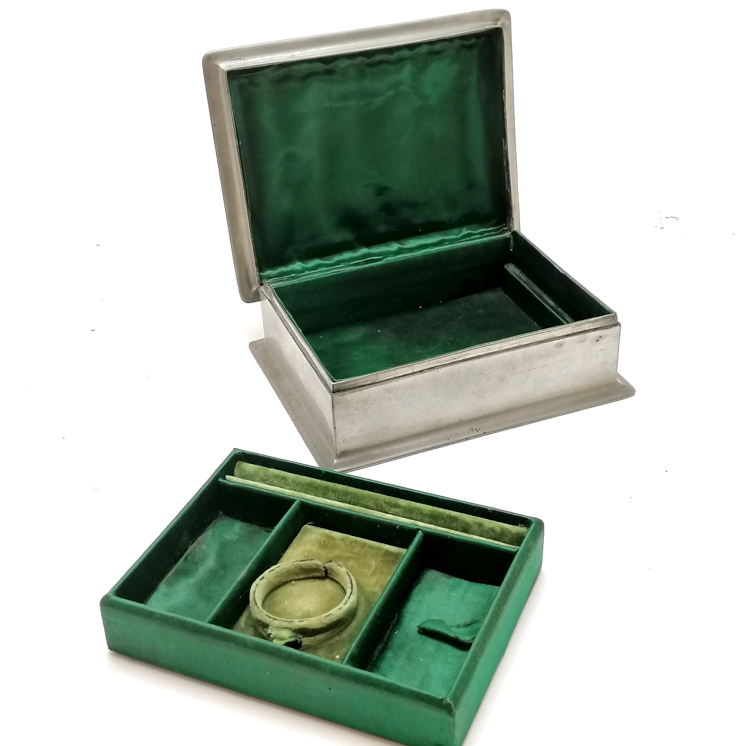 Liberty & Co : Tudric pewter Arts & Crafts jewellery box #083 with inset enamel plaque depicting - Image 5 of 8