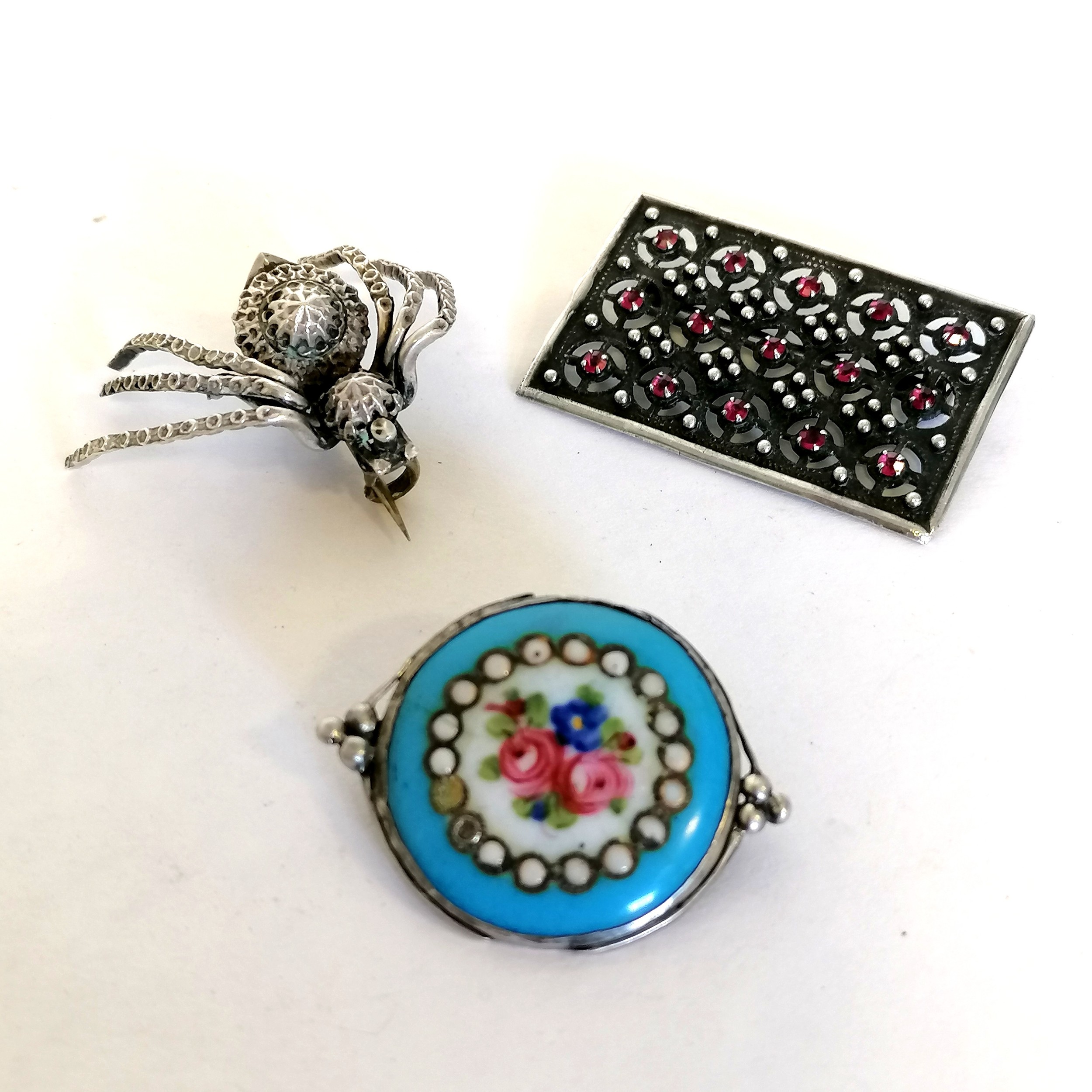 3 unmarked silver brooches, 1 with a floral enamel panel 3.5cm across - Image 3 of 3