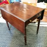 Antique (Georgian / early Victorian) mahogany drop flap pembroke table with a drawer - 76cm (124cm