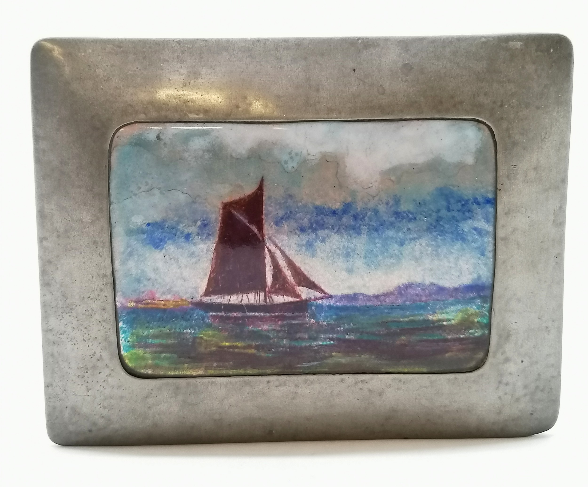 Liberty & Co : Tudric pewter Arts & Crafts jewellery box #083 with inset enamel plaque depicting - Image 8 of 8