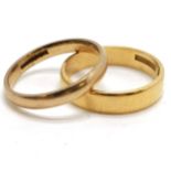 18ct hallmarked gold wedding band - size O & 3.6g t/w 9ct hallmarked gold wedding band - size N &