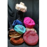 Box of 9 vintage hats to incl fur and velvet