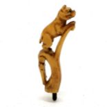 Antique carved horn figural dog walking stick handle, 11cm long, no splits, cracks or losses