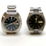 2 Seiko automatic gents stainless steel wristwatches, Seiko 5 is 35mm cased and has an exhibition