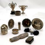 Quantity of mostly silver items incl. 2 trophy cups and a small Ladies Golf presentation dish 10cm