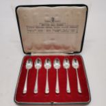 Sterling silver cased set of 1935 George V Silver Jubilee rattail Spoons (82g silver) - each