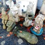 6 x garden figures incl. 4 gnomes, lion and figures as a water feature 50cm tall