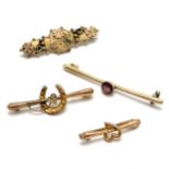 4 x antique gold bar brooches - longest 4.8cm but lacks pin ~ total weight 4.6g & all are slight a/f