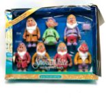 Mattel Boxed Disney : Snow White and the seven Dwarfs ~ 7 dwarfs gift set - complete but losses to