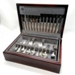 Vintage Arther Price canteen of silver plated, mostly Kings pattern cutlery.