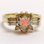 14ct marked gold stone set ring - size T & 5.2g total weight