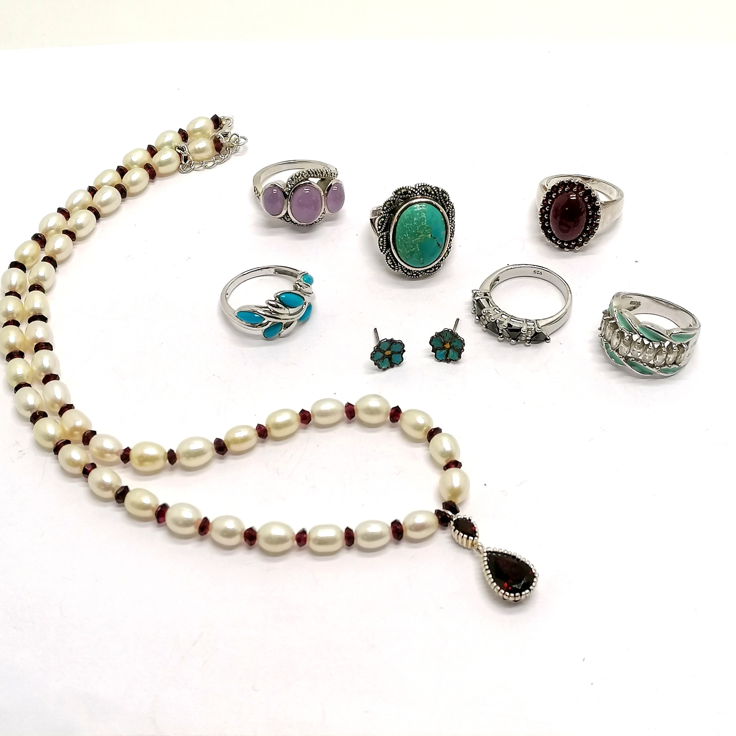 6 x silver stone set rings (inc ruby (cabochon), amethyst, turquoise etc), silver garnet / pearl