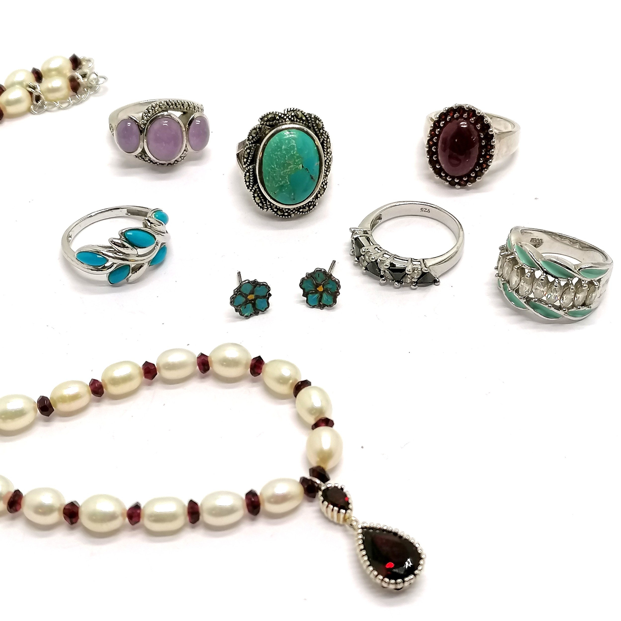 6 x silver stone set rings (inc ruby (cabochon), amethyst, turquoise etc), silver garnet / pearl - Image 2 of 2