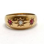 Antique 18ct hallmarked gold gypsy ring set with diamond + 2 rubies - size K & 4.3g total weight
