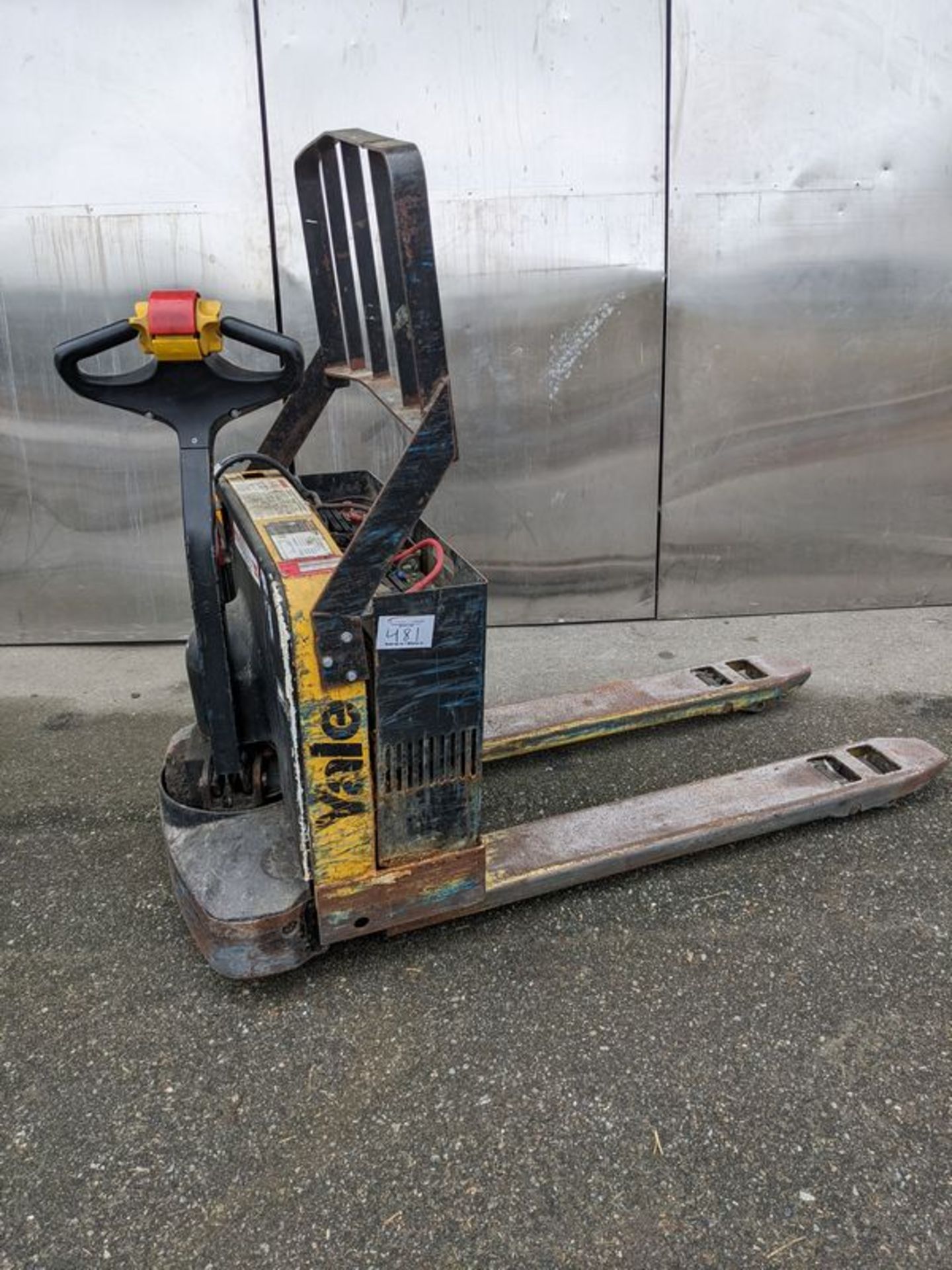 Yale Electric Pallet Mover