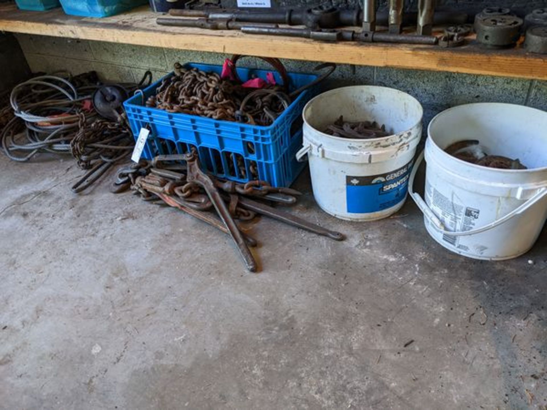 Lot of Chains, Winches, Cables and Lucky Horseshoes