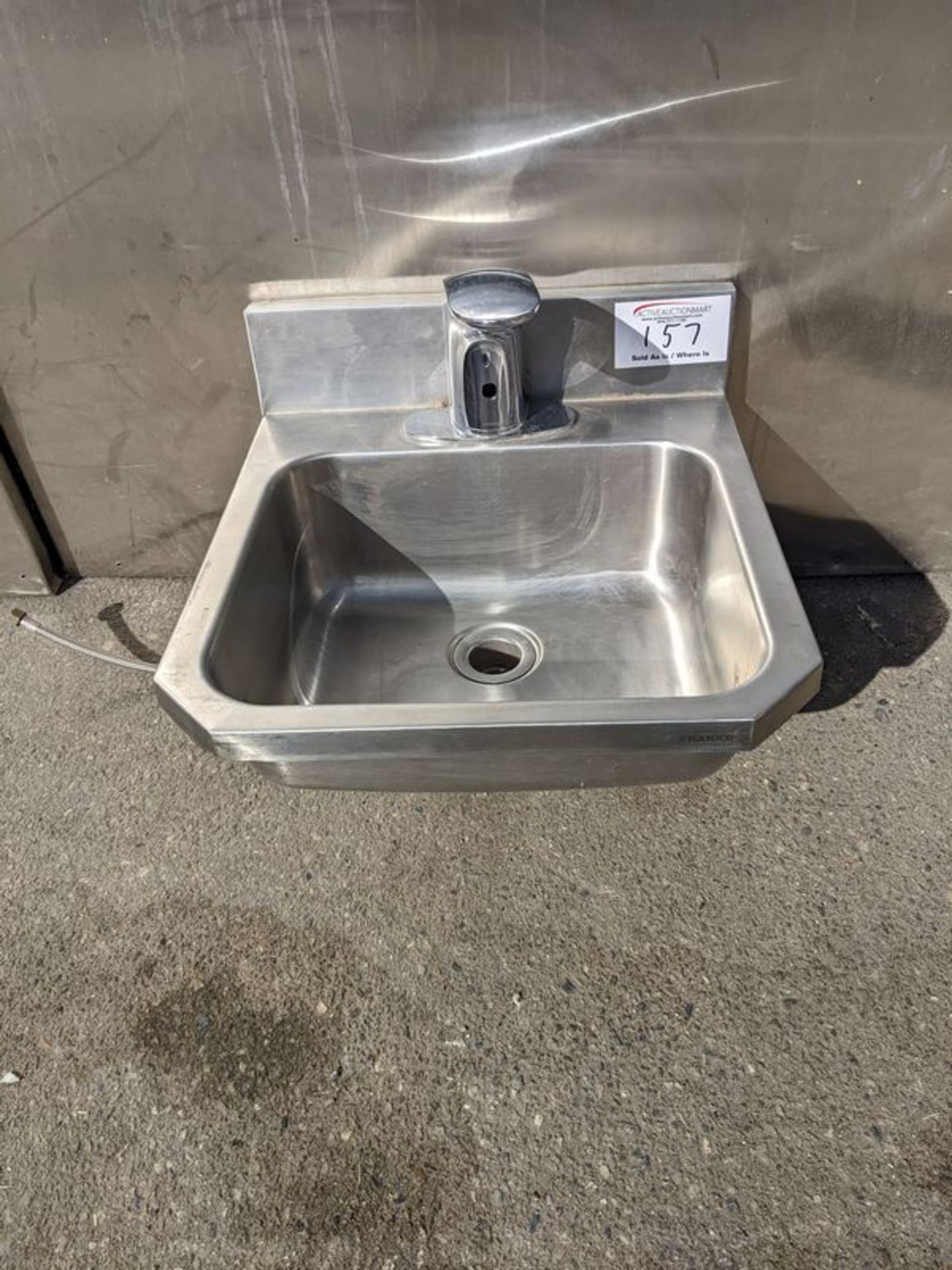 Stainless Steel Wall Mount Hand Sink with Touchless Tap