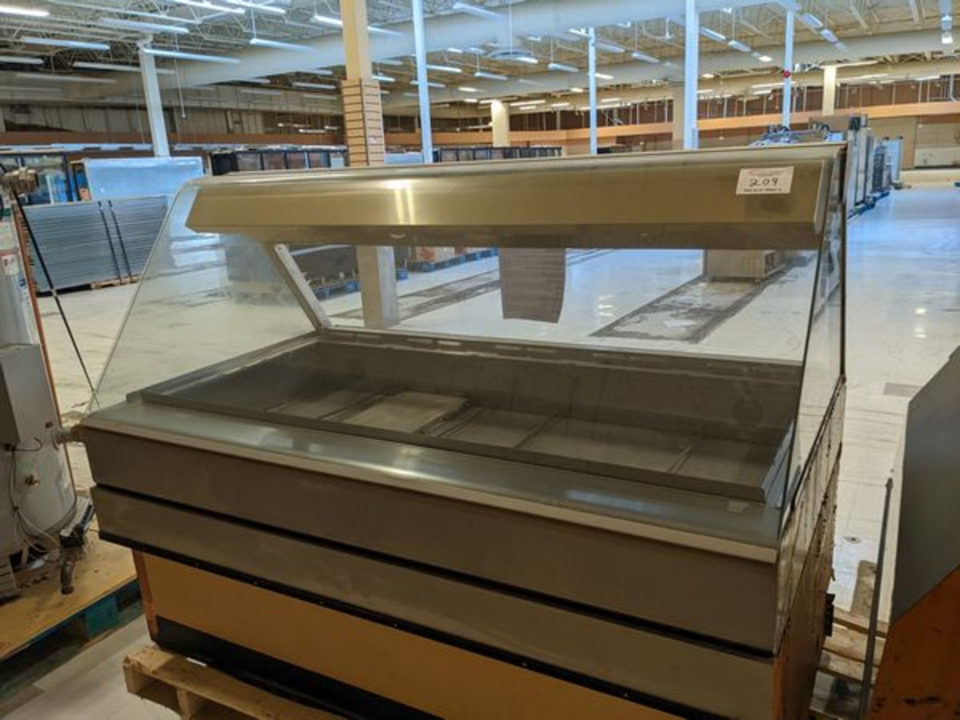 Henny Penny 5 ft Heated Display Case