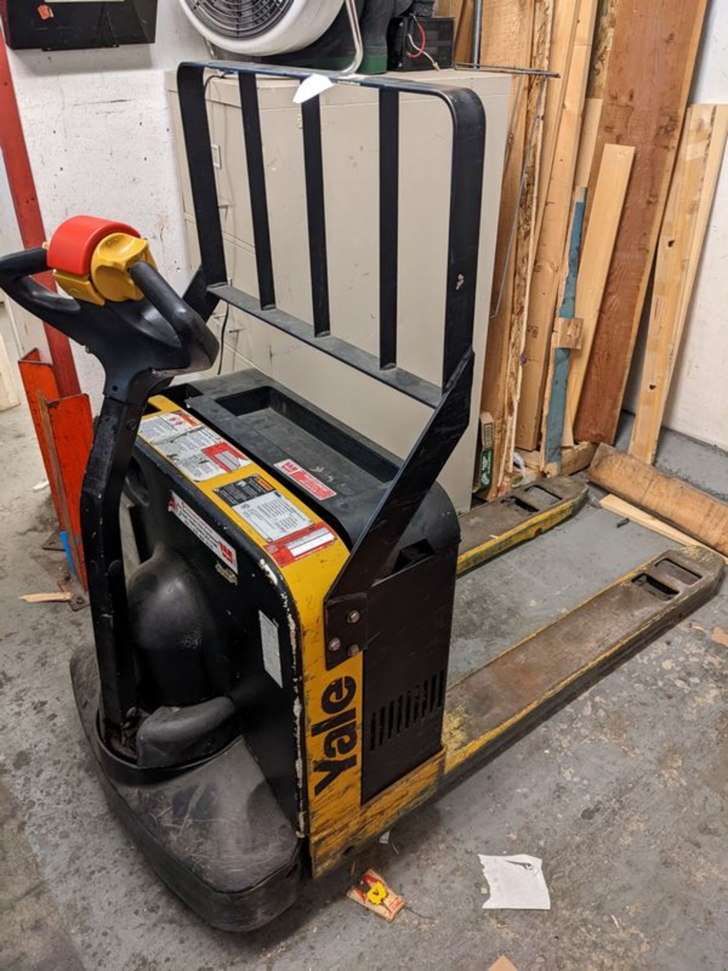 Yale Electric Pallet Jack - Note No Key