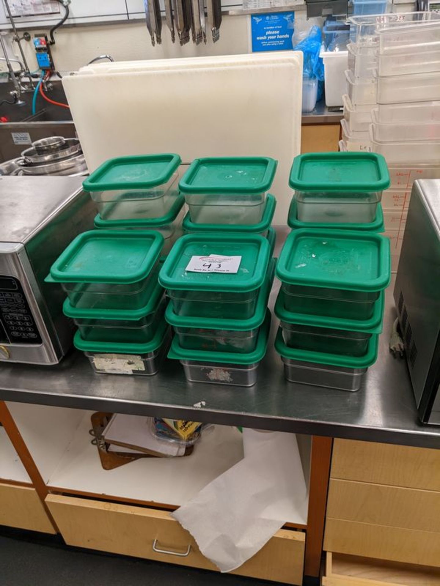 21 Cambro Bins with Lids