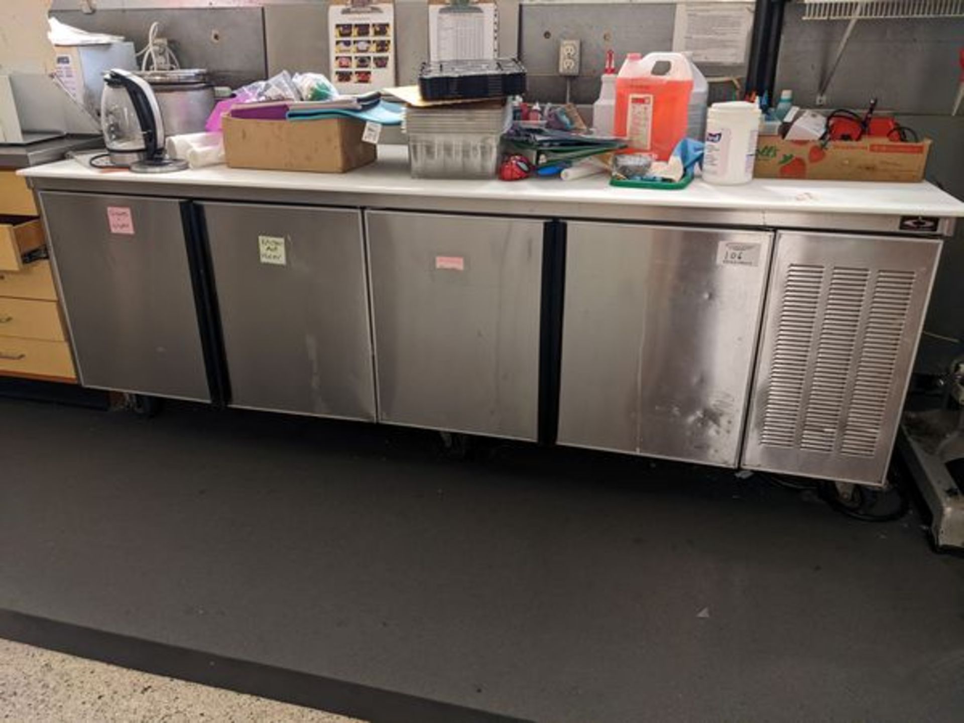 96" Self Contained Diamond Work top Table