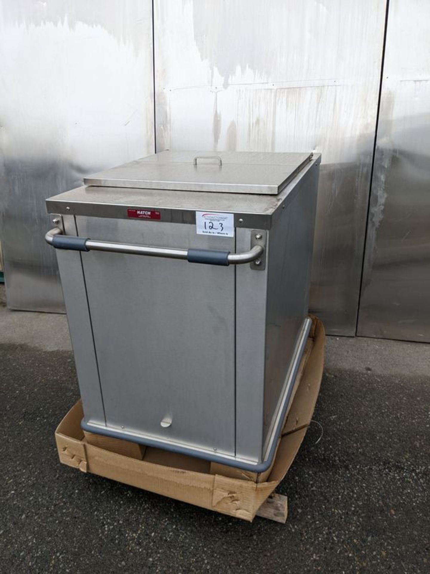Unused Hatch Portable Tray Heating Cart