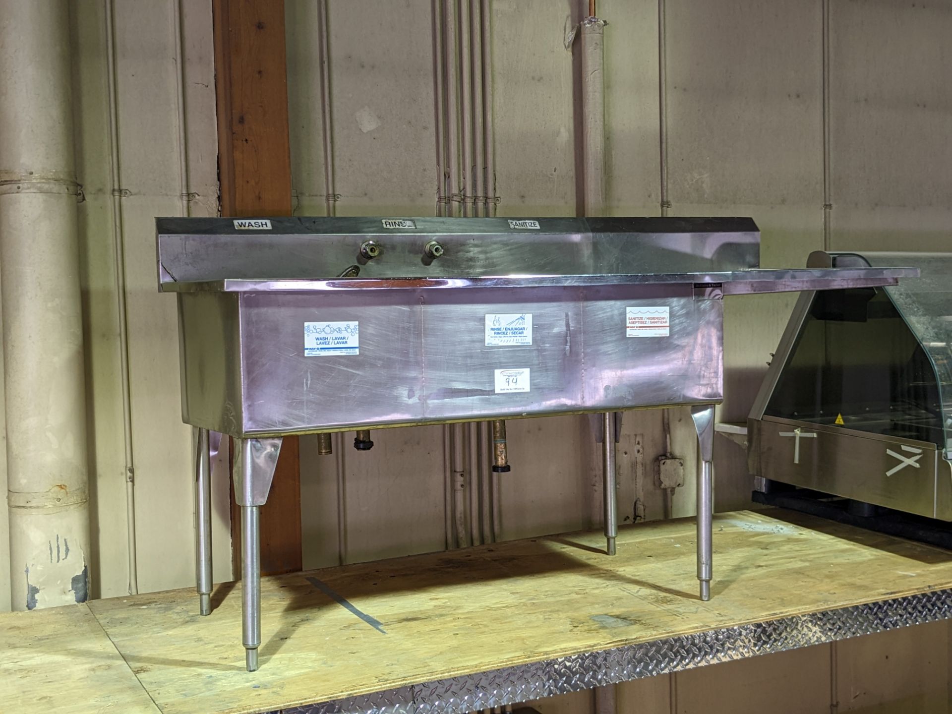 Custom 3 Compartment Stainless Steel Sink with Wash Wand