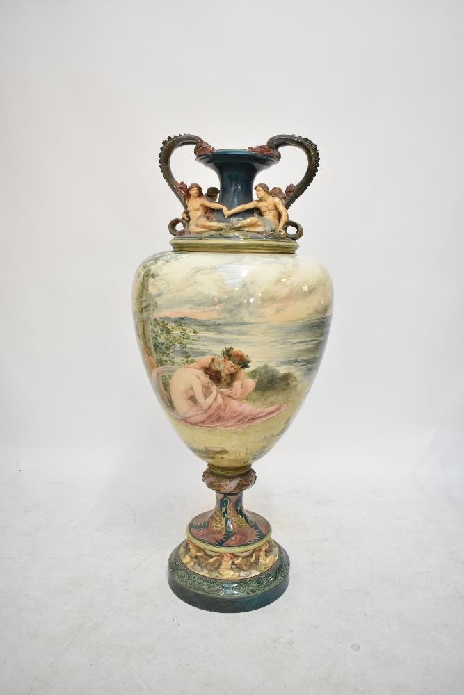 DOULTON LAMBETH; a monumental exhibition produced twin handled vase, the lid with swept dragon - Bild 2 aus 17