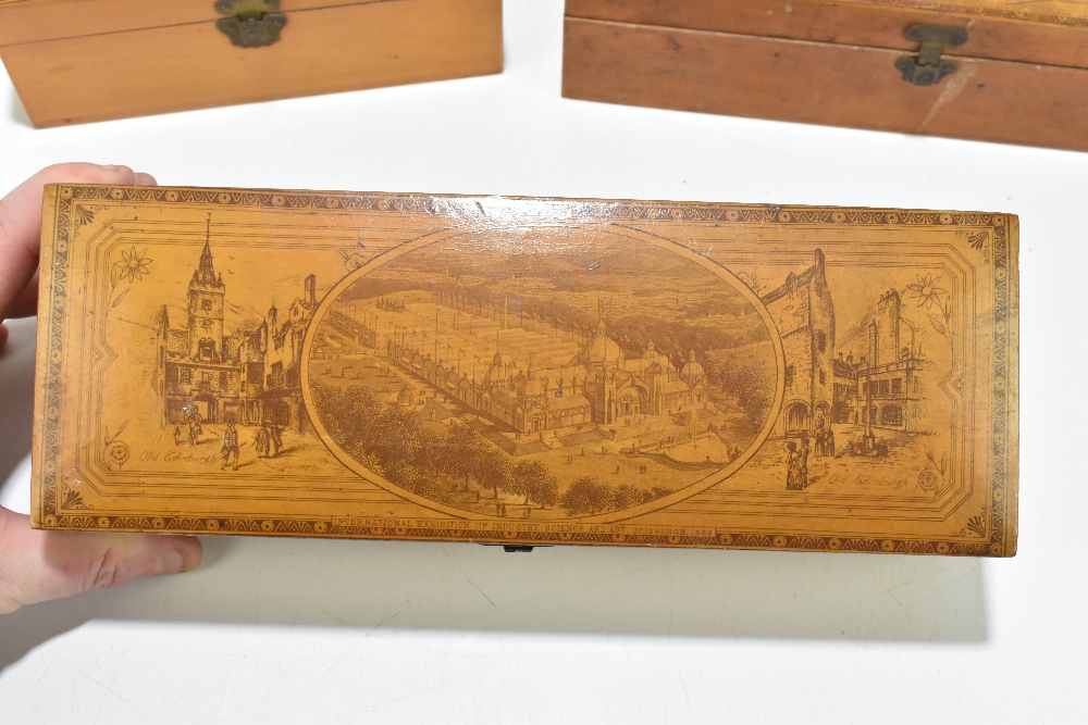 EDINBURGH 1886; three Mauchline ware trinket boxes with printed details to the lid within a matching - Bild 2 aus 5