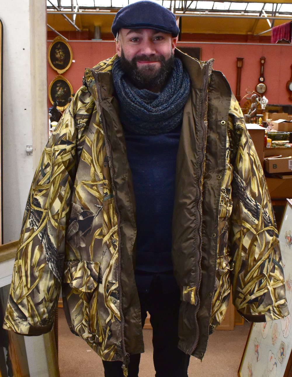 DUCKS UNLIMITED; a Whitewater Outdoors camouflage coat, printed with bullrushes and branches, size - Bild 3 aus 3