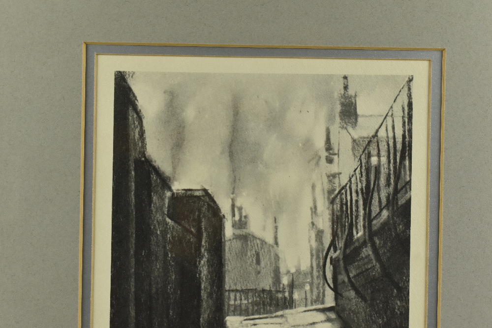 HAROLD FRANCIS RILEY BL DLitt FRCS (Hon) DFA ATC (born 1934); limited edition print, 'Alley Way', - Bild 4 aus 5