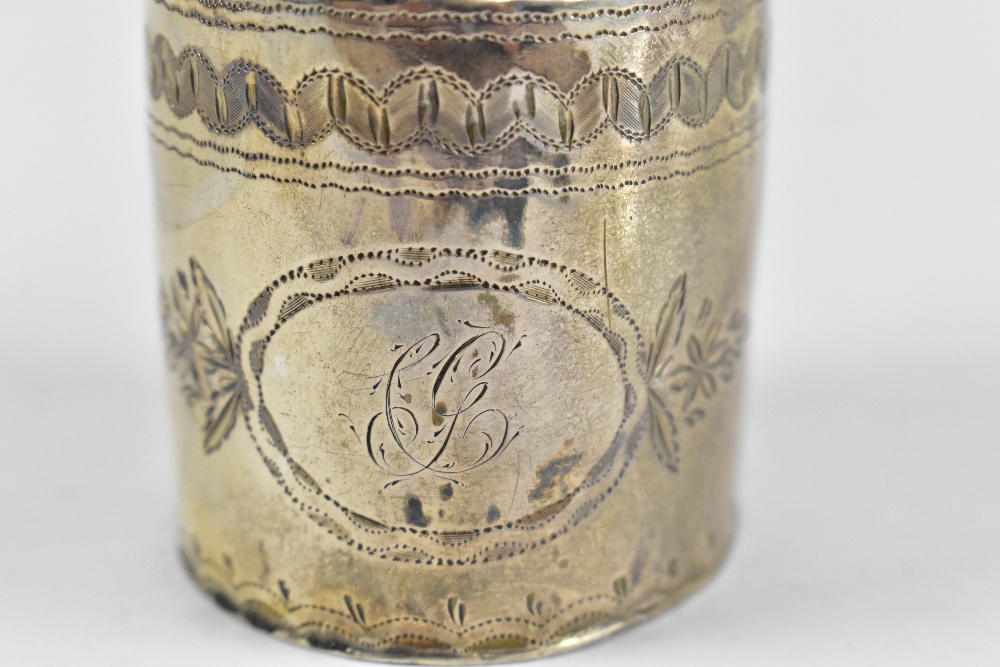 SOLOMON HOUGHAM; a George III hallmarked silver cream jug, London 1800, approx. 3.25ozt/101g. - Bild 2 aus 3