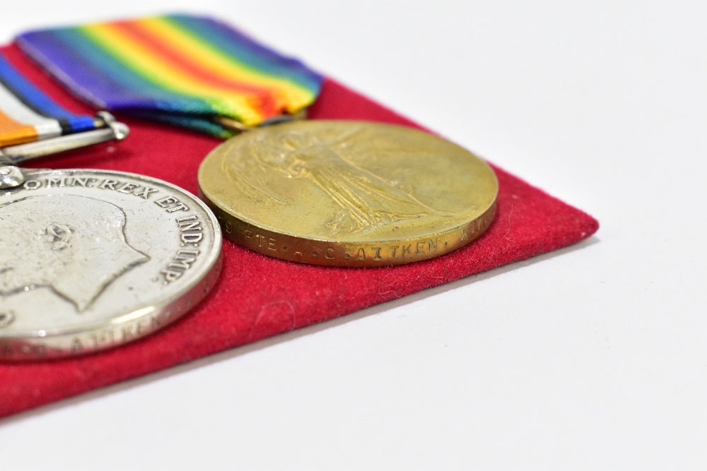 A WWI medal pair awarded to 35379 Pte A.C. Aitken K.O.S.Co BORD, comprising BWM and VM. - Bild 5 aus 5