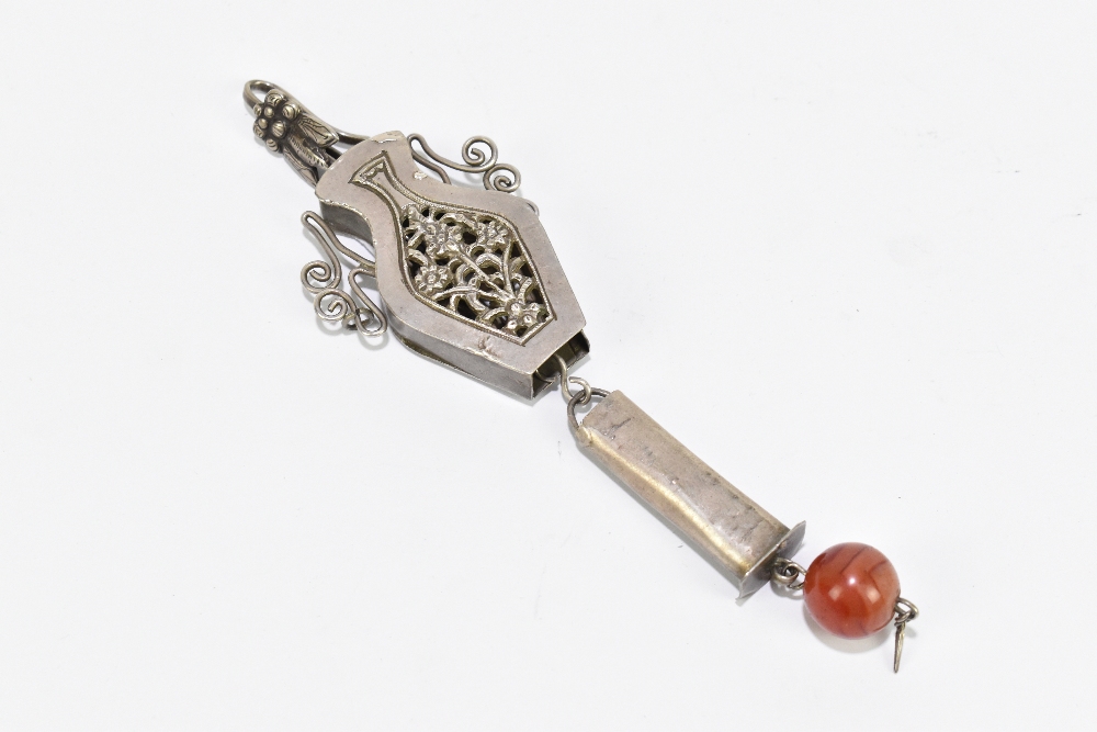 A white base metal chatelaine style lopped chain suspending a vase shaped small portable incense - Image 2 of 3