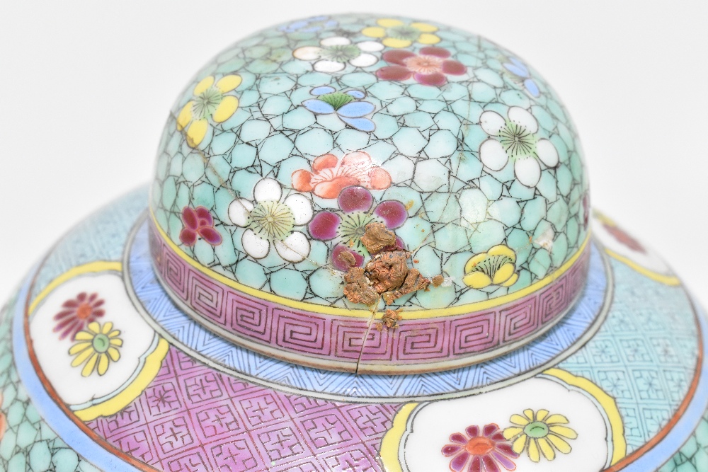 A late 19th century Chinese Famille Rose jar and cover, enamel painted with floral sprays on a - Image 2 of 8