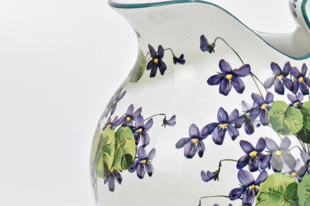 WEMYSS WARE; a large bulbous jug painted with violets, painted signature to underside, height 24cm. - Bild 4 aus 6