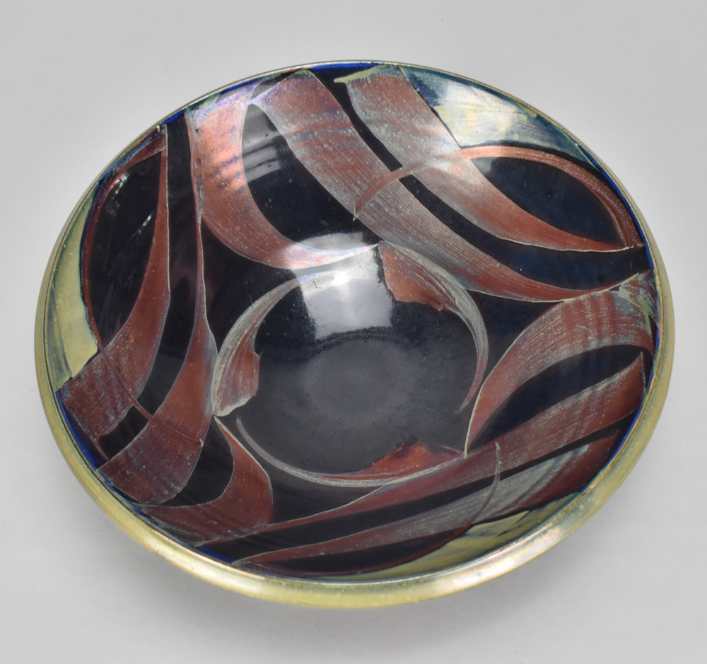 ALAN CAIGER-SMITH (1930-2020) for Aldermaston Pottery; a tin glazed earthenware bowl decorated - Image 2 of 3