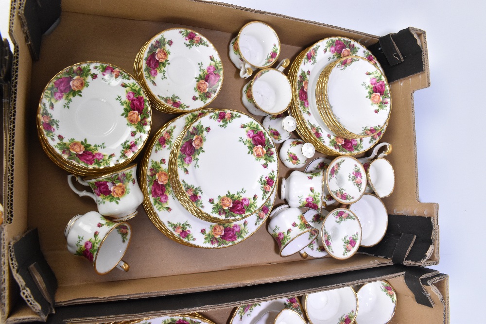 ROYAL ALBERT; a large collection of 'Old Country Roses' dinner and tea wares, comprising large - Image 3 of 4